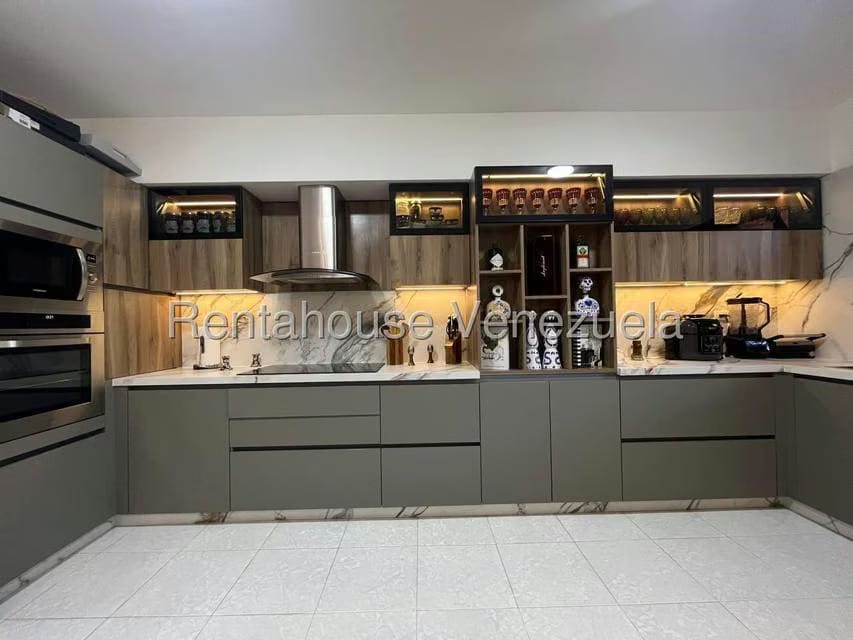 Apartamento (1 Nivel) en Venta en Campo Alegre, Distrito Metropolitano - 73