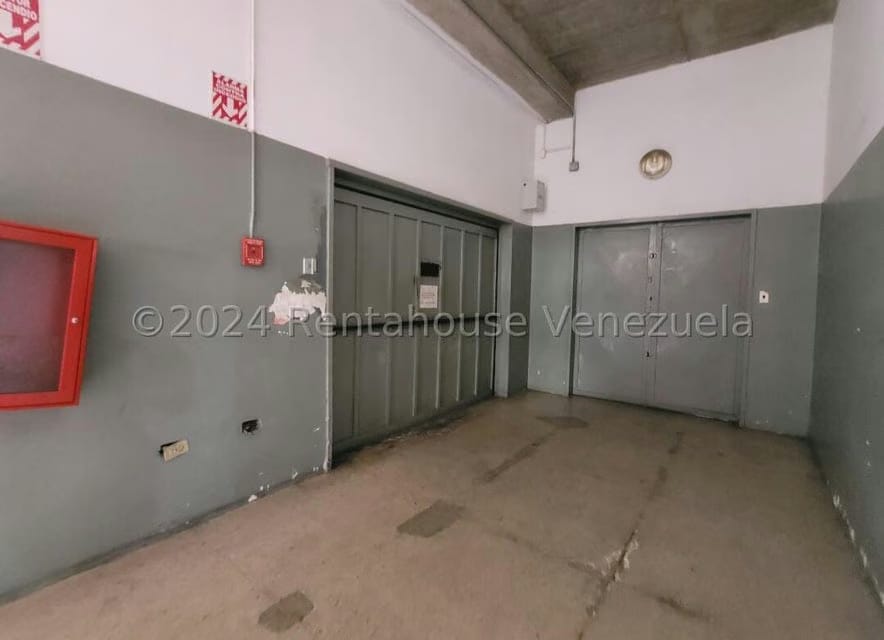 Comercial (Galpon - Deposito) en Alquiler en Boleita Sur, Distrito Metropolitano - 2