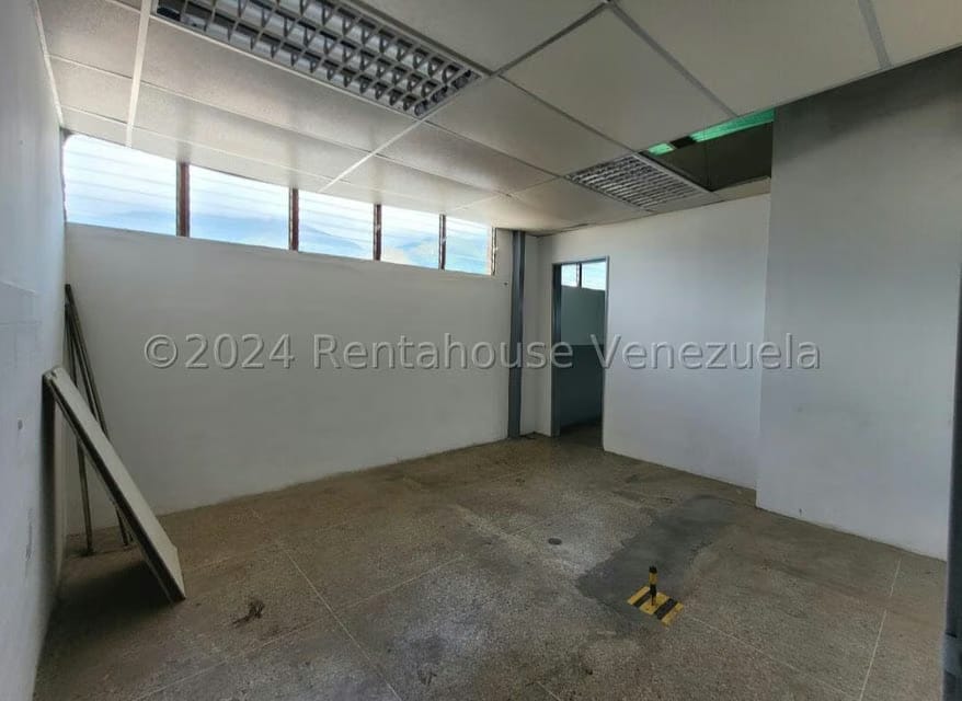 Comercial (Galpon - Deposito) en Alquiler en Boleita Sur, Distrito Metropolitano - 12