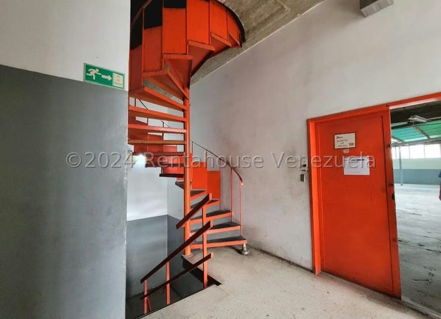 Comercial (Galpon - Deposito) en Alquiler en Boleita Sur, Distrito Metropolitano - 3
