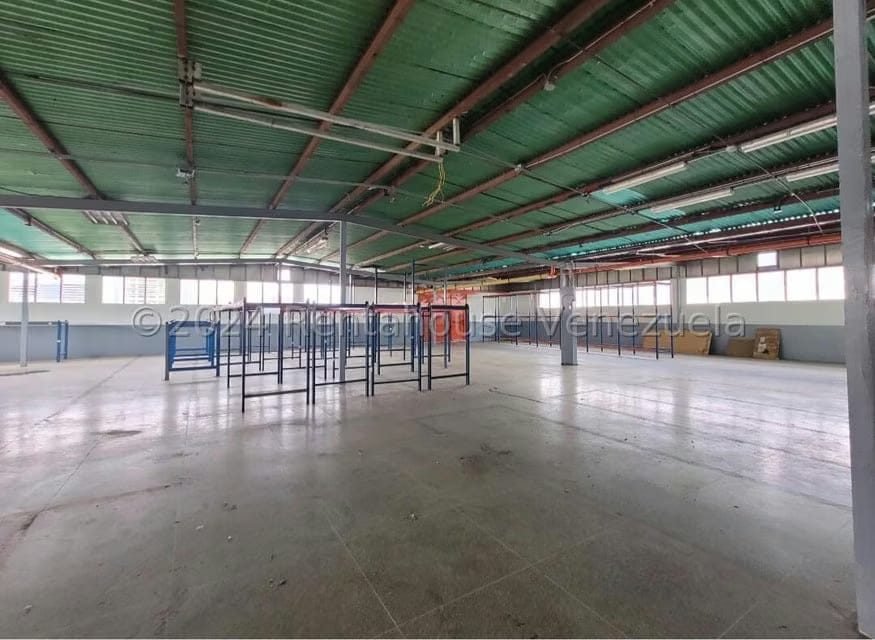 Comercial (Galpon - Deposito) en Alquiler en Boleita Sur, Distrito Metropolitano - 8