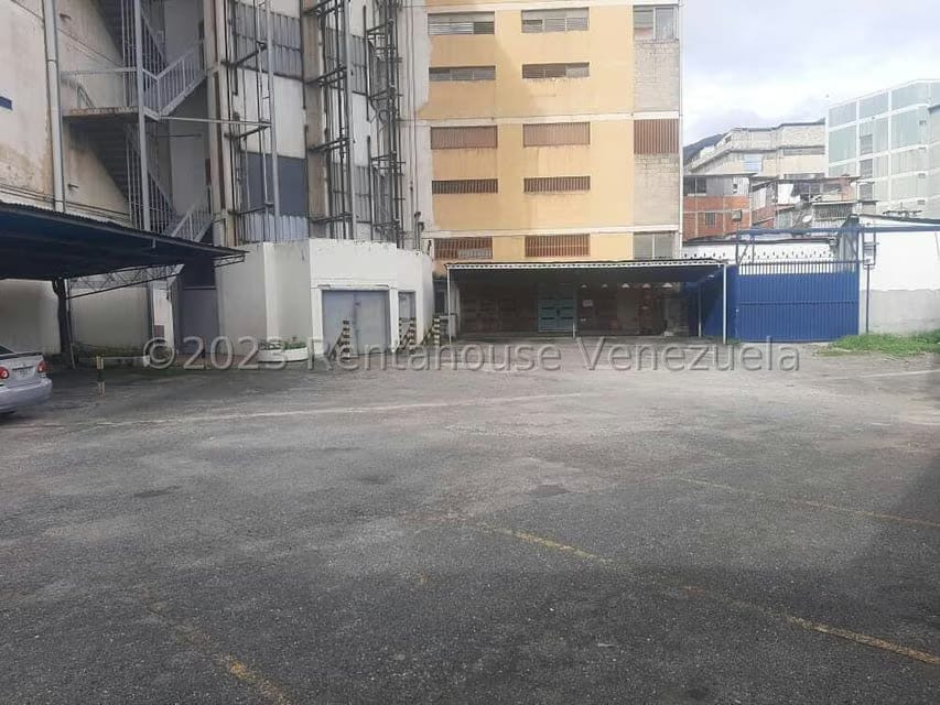 Comercial (Industrial) en Venta en Ruiz Pineda, Distrito Metropolitano - 3