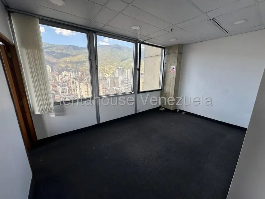 Comercial (Oficina) en Venta en Parroquia La Candelaria, Distrito Metropolitano - 13