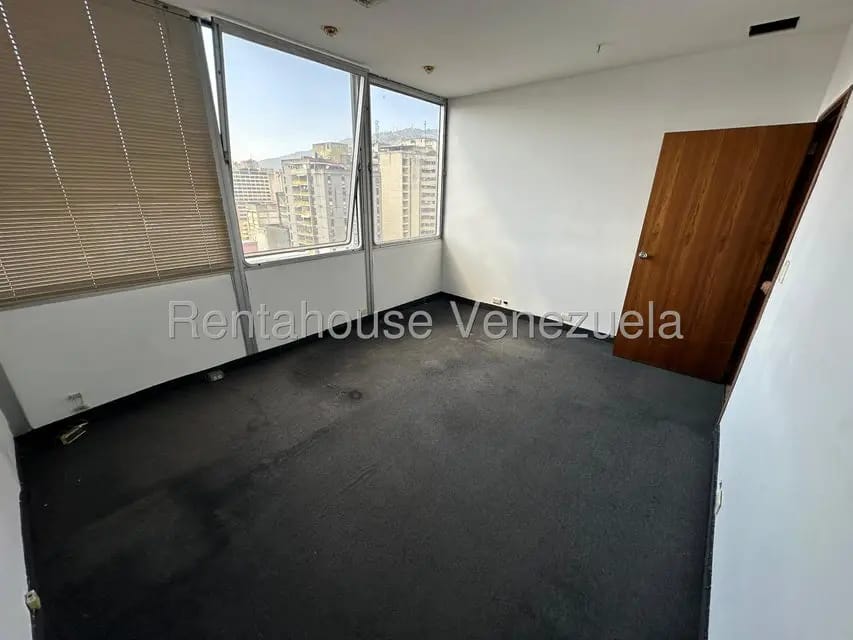 Comercial (Oficina) en Venta en Parroquia La Candelaria, Distrito Metropolitano - 17