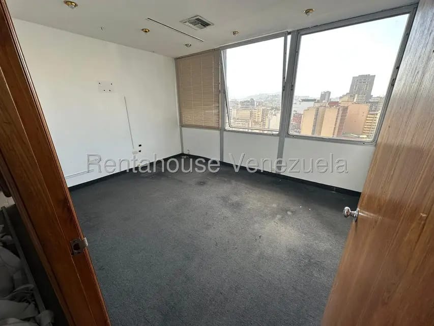 Comercial (Oficina) en Venta en Parroquia La Candelaria, Distrito Metropolitano - 18