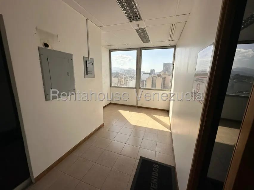 Comercial (Oficina) en Venta en Parroquia La Candelaria, Distrito Metropolitano - 4