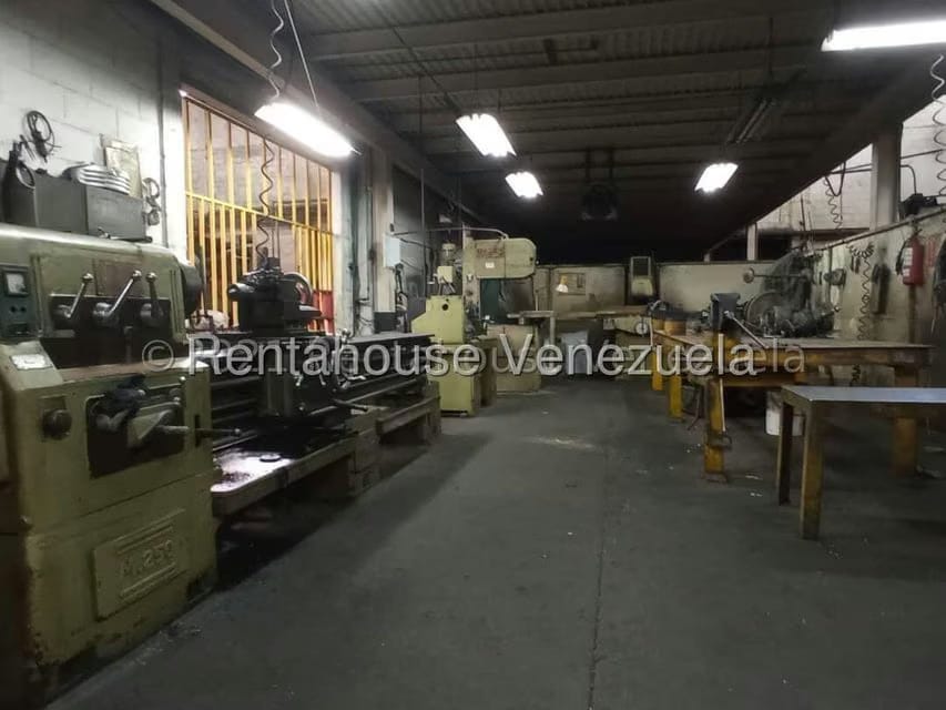 Comercial (Galpon - Deposito) en Venta en Antimano, Distrito Metropolitano - 8