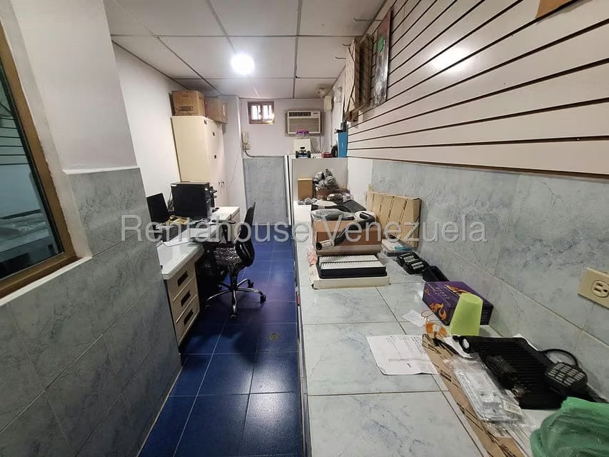 Negocios y Empresas (Automotores) en Venta en El Paraiso, Distrito Metropolitano - 14