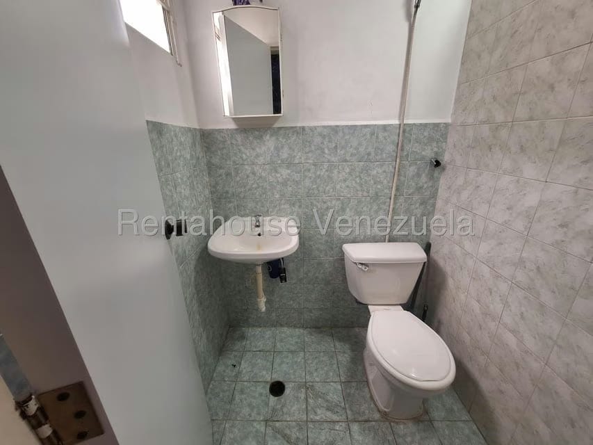 Negocios y Empresas (Automotores) en Venta en El Paraiso, Distrito Metropolitano - 18