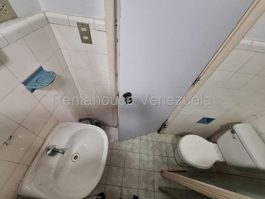 Negocios y Empresas (Automotores) en Venta en El Paraiso, Distrito Metropolitano - 19