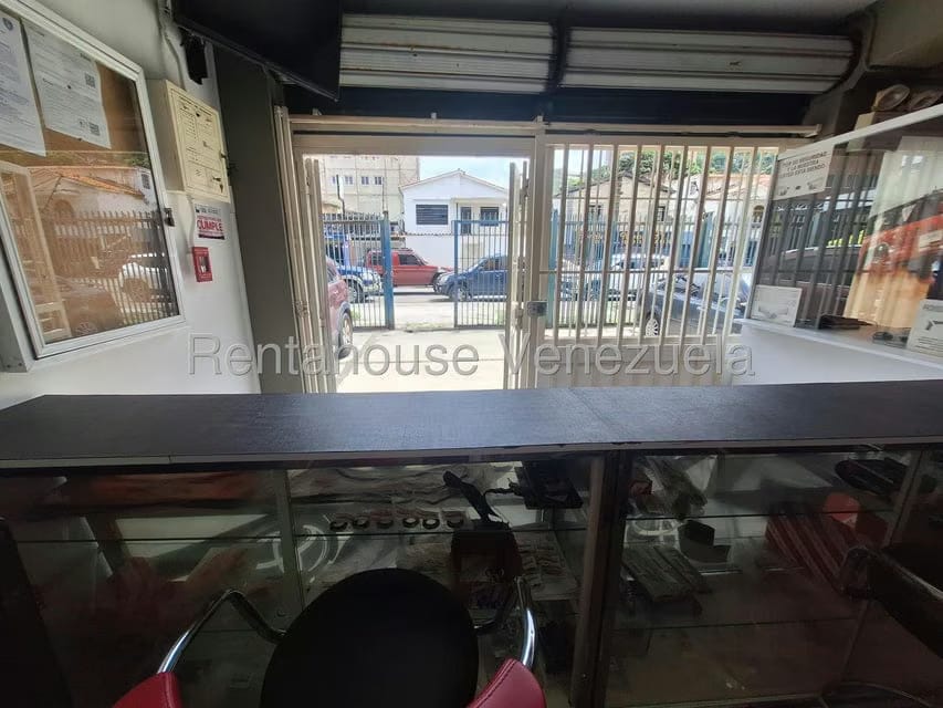 Negocios y Empresas (Automotores) en Venta en El Paraiso, Distrito Metropolitano - 9