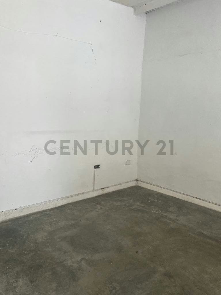 Alquiler Local Comercial En zona Repuestera de Naguanagua - 8