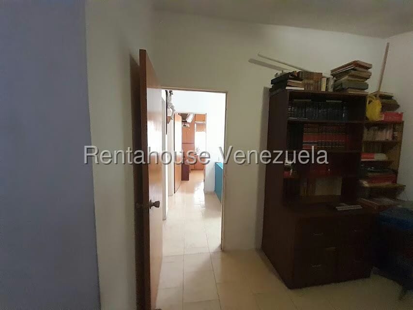 Casa (Duplex) en Venta en Colinas de Betania, Miranda - 13