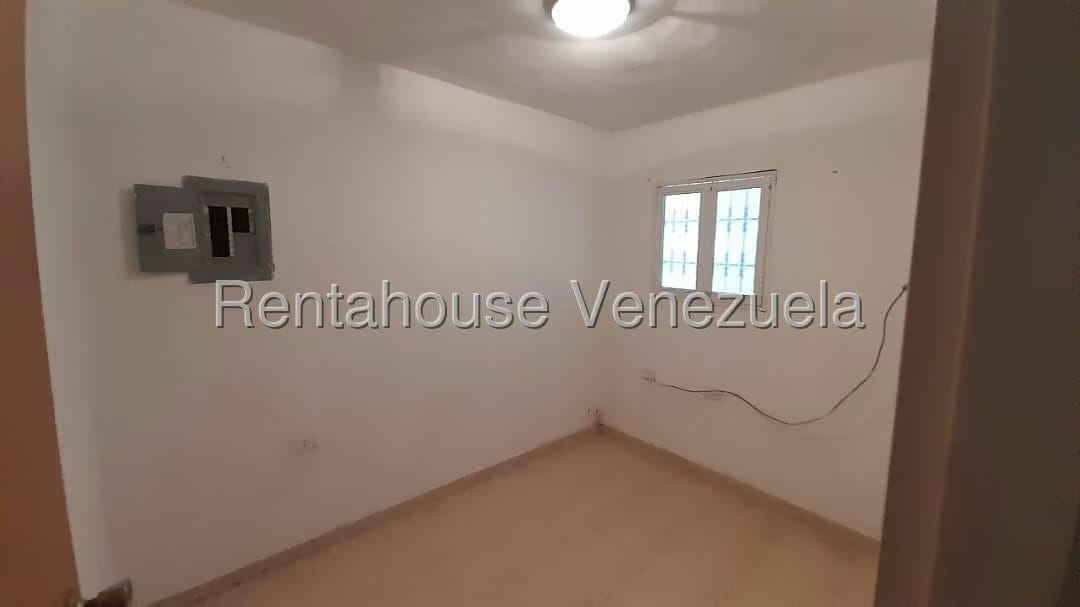 Casa (Duplex) en Venta en Colinas de Betania, Miranda - 29