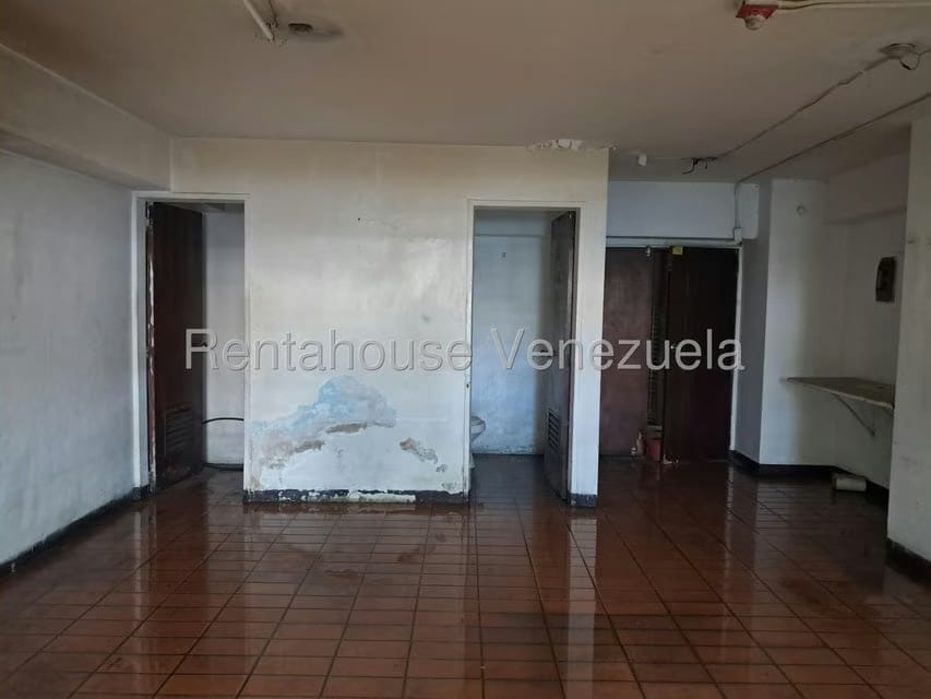 Comercial (Local Comercial) en Venta en Parroquia La Candelaria, Distrito Metropolitano - 12