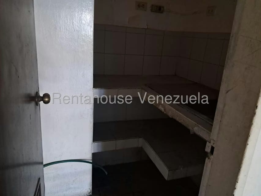 Comercial (Local Comercial) en Venta en Parroquia La Candelaria, Distrito Metropolitano - 14