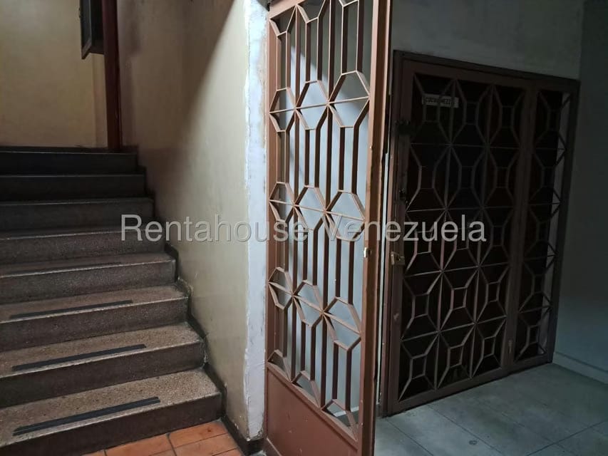 Comercial (Local Comercial) en Venta en Parroquia La Candelaria, Distrito Metropolitano - 17