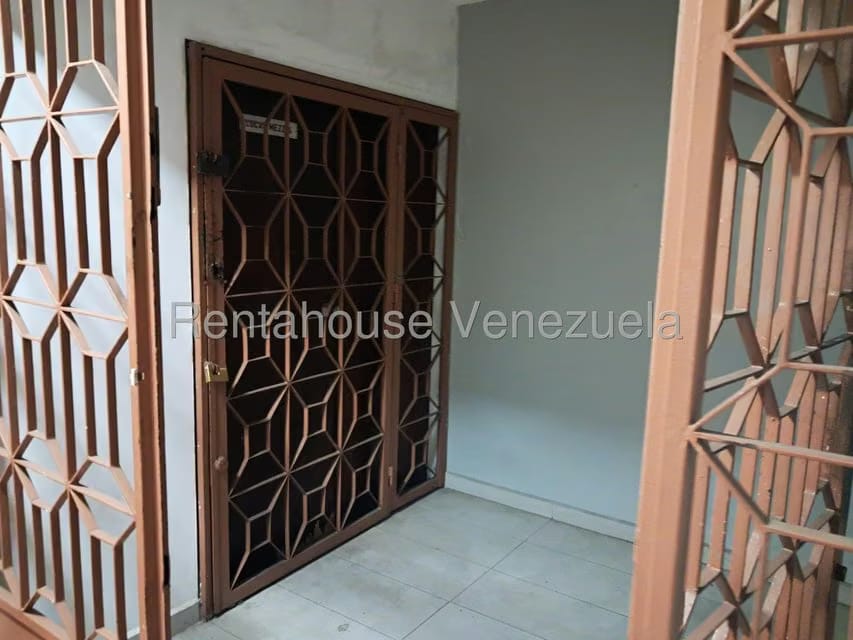 Comercial (Local Comercial) en Venta en Parroquia La Candelaria, Distrito Metropolitano - 18