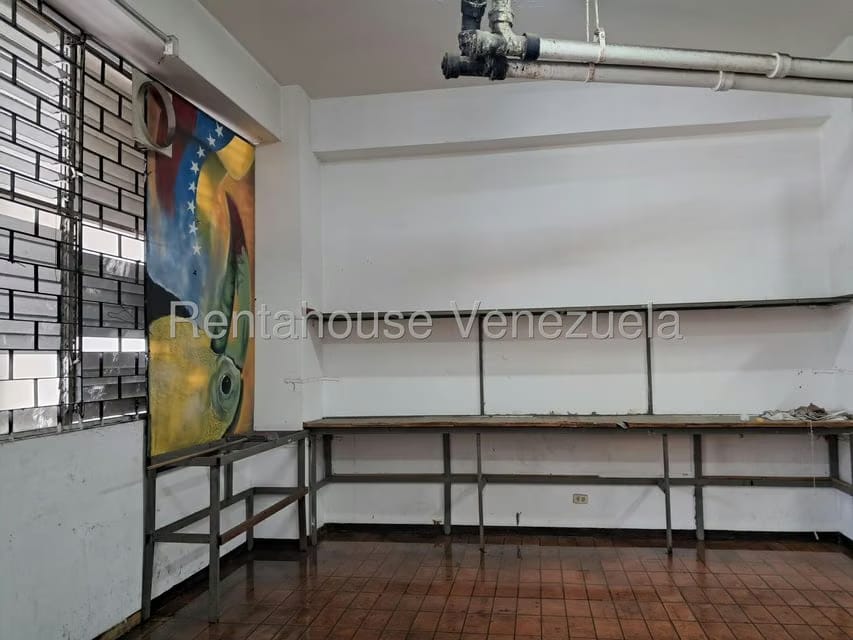Comercial (Local Comercial) en Venta en Parroquia La Candelaria, Distrito Metropolitano - 5