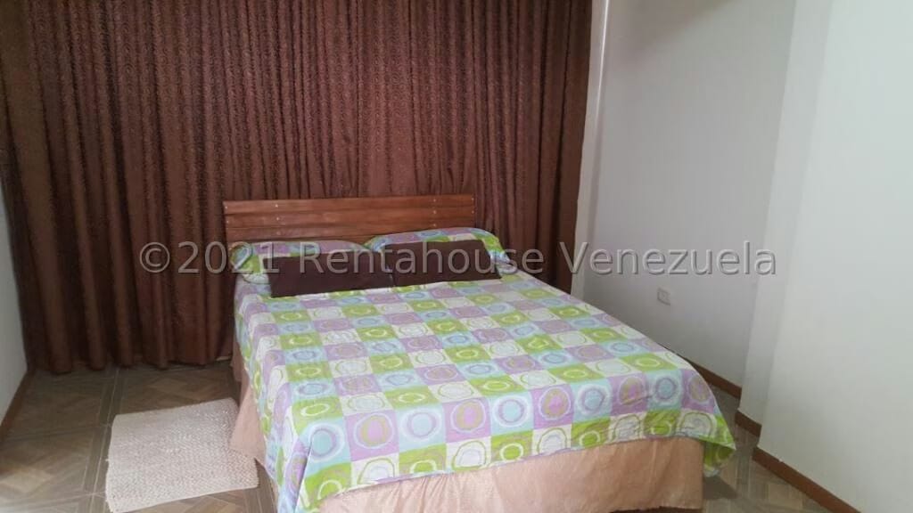 Apartamento (Multiples Niveles) en Venta en Agua Sal, Miranda - 11