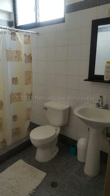 Apartamento (Multiples Niveles) en Venta en Agua Sal, Miranda - 14