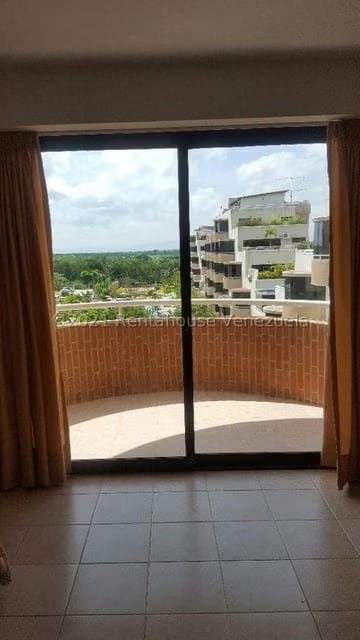 Apartamento (Multiples Niveles) en Venta en Agua Sal, Miranda - 19