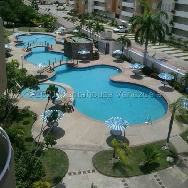 Apartamento (Multiples Niveles) en Venta en Agua Sal, Miranda - 29