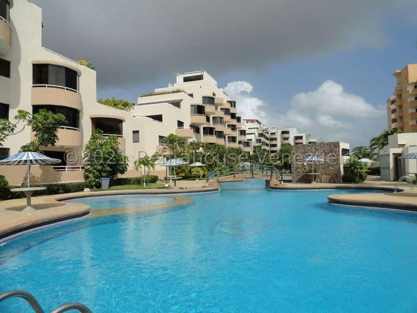 Apartamento (Multiples Niveles) en Venta en Agua Sal, Miranda - 35