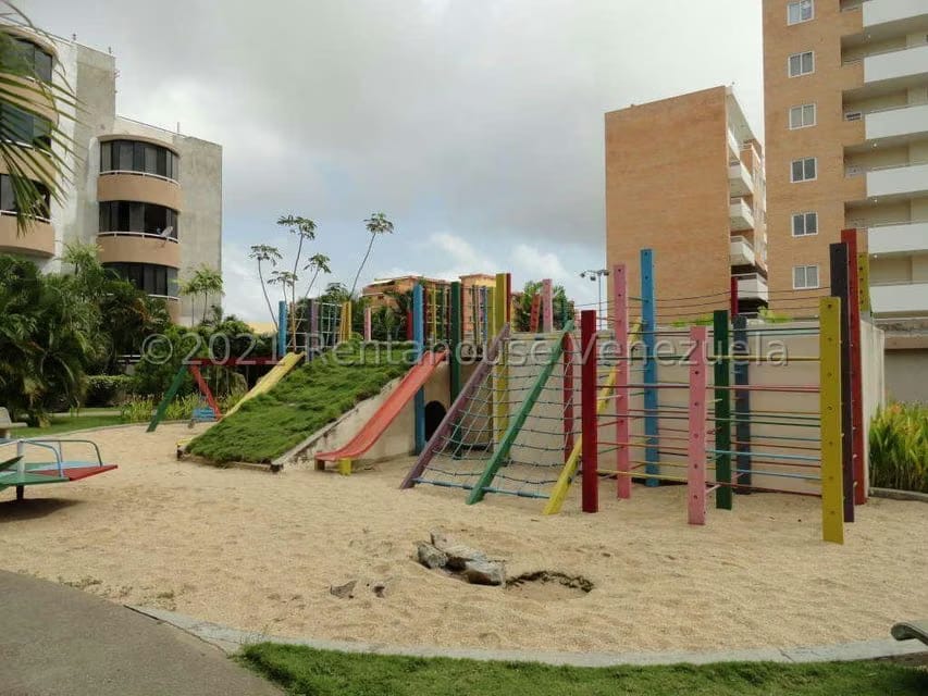 Apartamento (Multiples Niveles) en Venta en Agua Sal, Miranda - 41