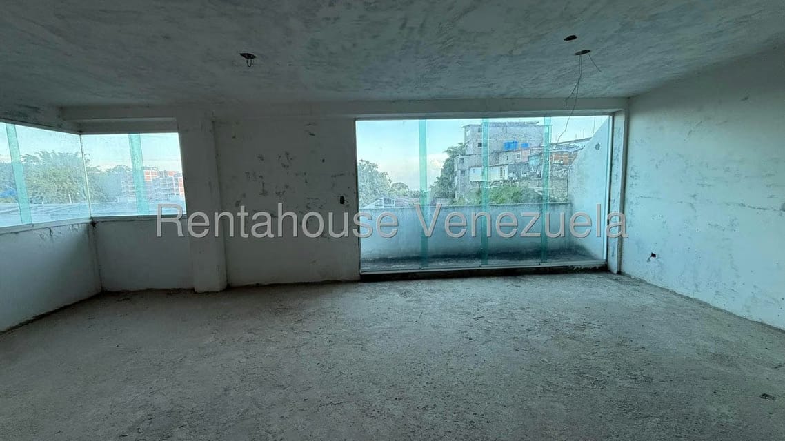 Apartamento (1 Nivel) en Venta en Parque el Retiro, Miranda - 4