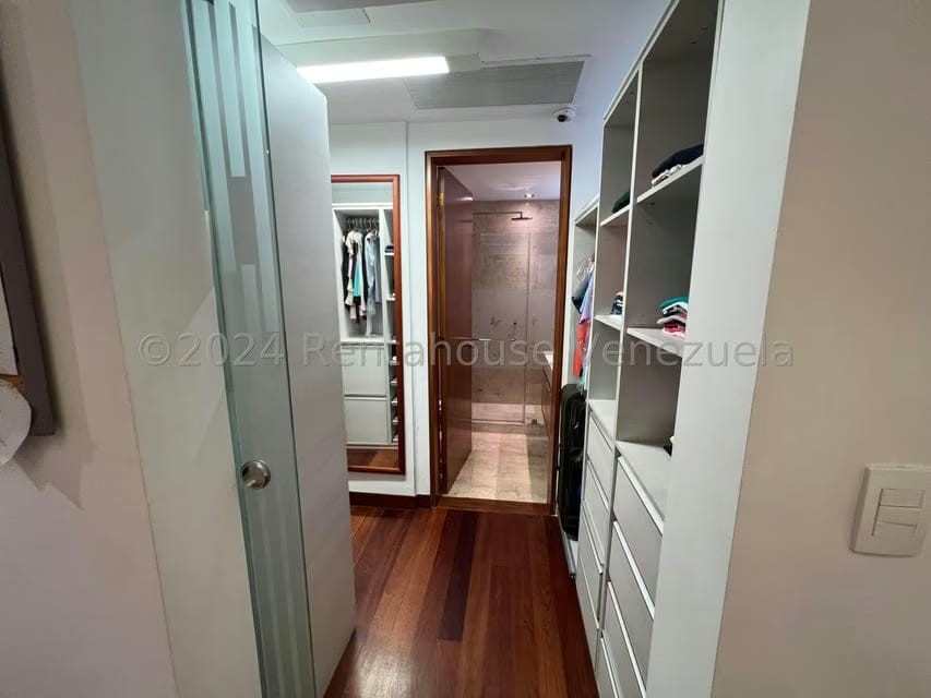 Apartamento (Planta Baja) en Venta en Los Palos Grandes, Distrito Metropolitano - 30
