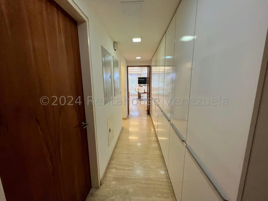 Apartamento (Planta Baja) en Venta en Los Palos Grandes, Distrito Metropolitano - 39