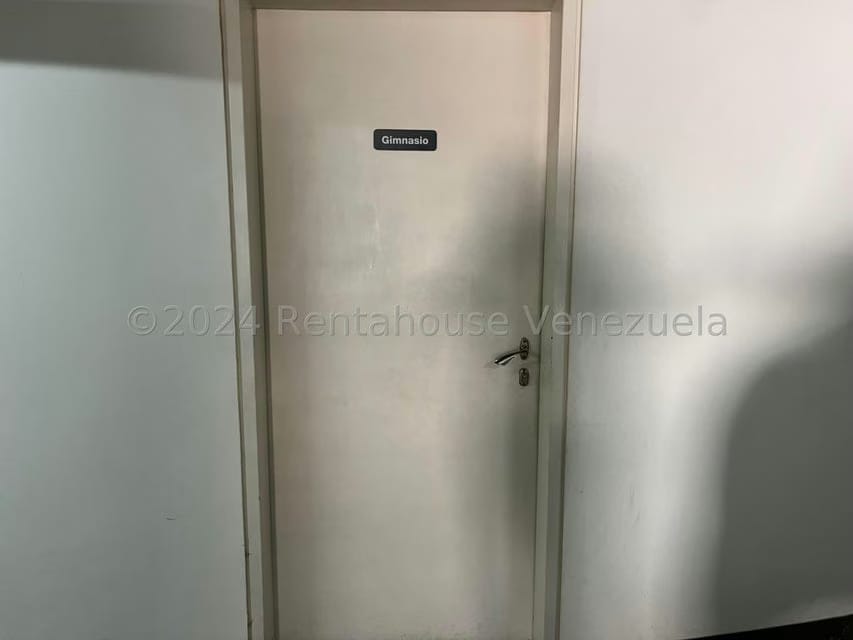 Apartamento (Planta Baja) en Venta en Los Palos Grandes, Distrito Metropolitano - 53
