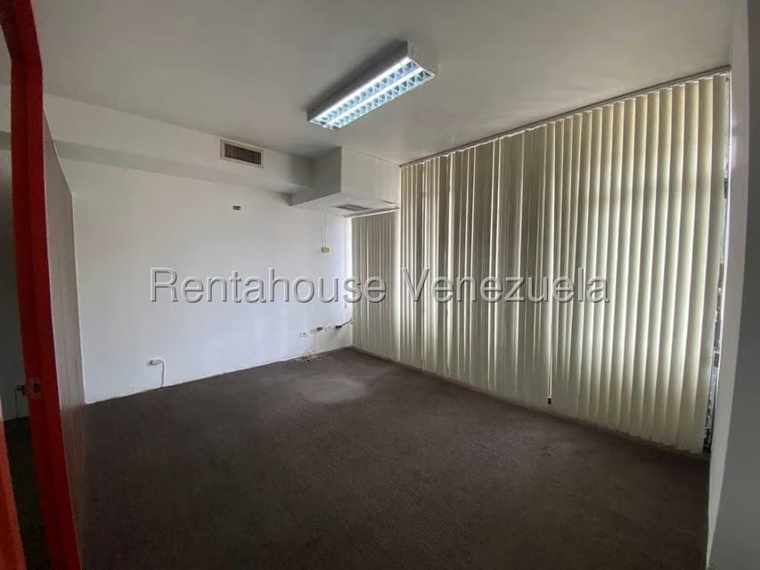 Comercial (Local Comercial) en Venta en Parroquia Catedral, Distrito Metropolitano - 11
