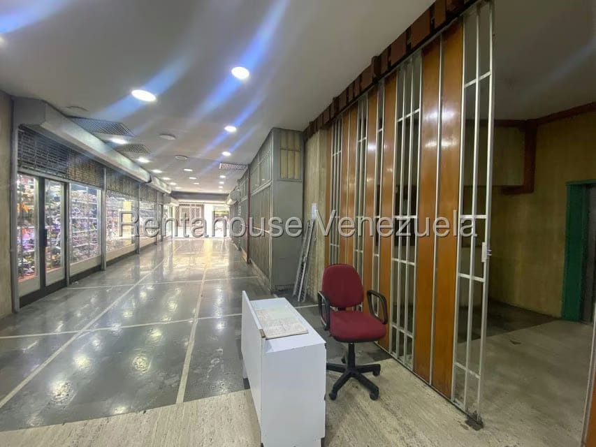 Comercial (Local Comercial) en Venta en Parroquia Catedral, Distrito Metropolitano - 19