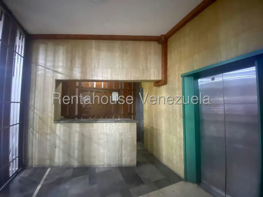 Comercial (Local Comercial) en Venta en Parroquia Catedral, Distrito Metropolitano - 20