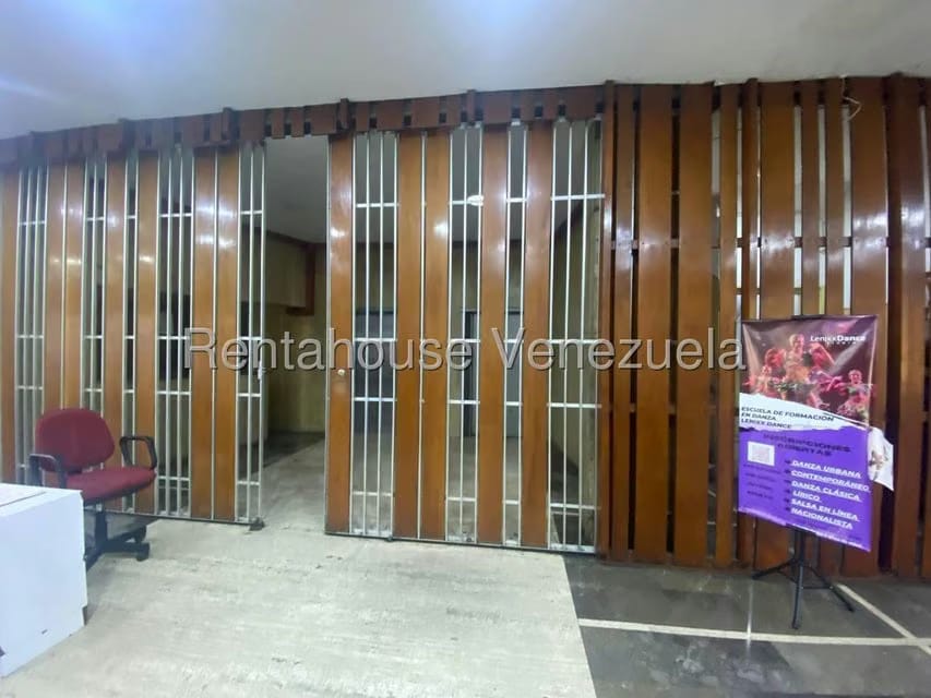 Comercial (Local Comercial) en Venta en Parroquia Catedral, Distrito Metropolitano - 22