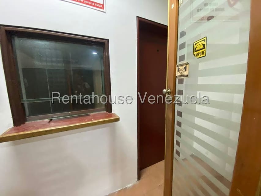 Comercial (Local Comercial) en Venta en Parroquia Catedral, Distrito Metropolitano - 5