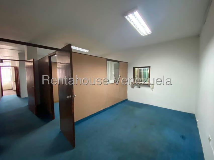 Comercial (Local Comercial) en Venta en Parroquia Catedral, Distrito Metropolitano - 7