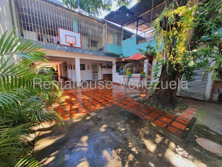 Casa (Multipes Niveles) en Venta en Villa Heroica, Miranda - 29