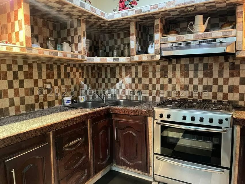 Casa (Duplex) en Venta en La Coromoto, Aragua - 24