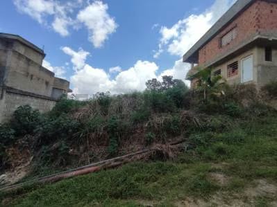Terreno en Venta ubicado en la Urbanización Villa Laura - 2