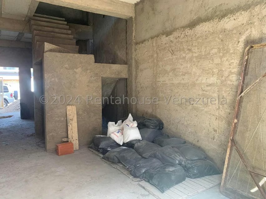 Casa (Multipes Niveles) en Venta en La Arboleda, Nueva Esparta - 11