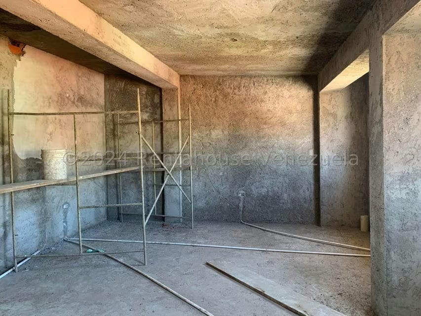 Casa (Multipes Niveles) en Venta en La Arboleda, Nueva Esparta - 39
