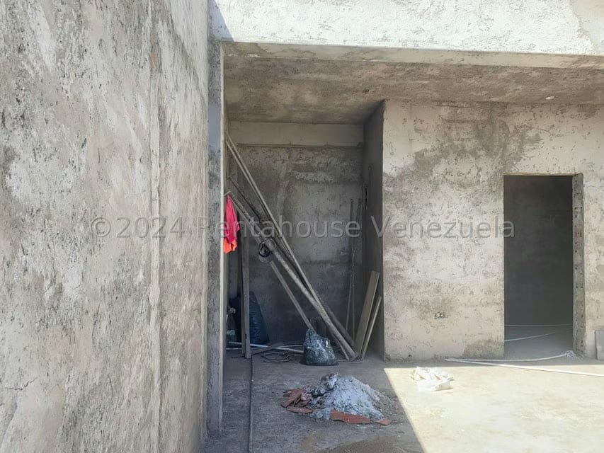 Casa (Multipes Niveles) en Venta en La Arboleda, Nueva Esparta - 47