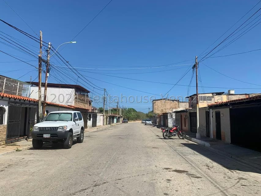 Casa (Multipes Niveles) en Venta en La Arboleda, Nueva Esparta - 52