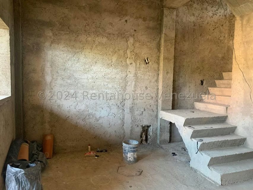 Casa (Multipes Niveles) en Venta en La Arboleda, Nueva Esparta - 9