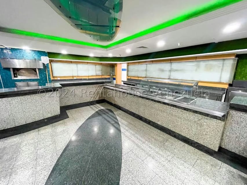 Comercial (Local Comercial) en Alquiler en Los Palos Grandes, Distrito Metropolitano - 3