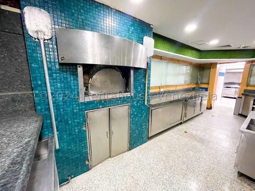 Comercial (Local Comercial) en Alquiler en Los Palos Grandes, Distrito Metropolitano - 6