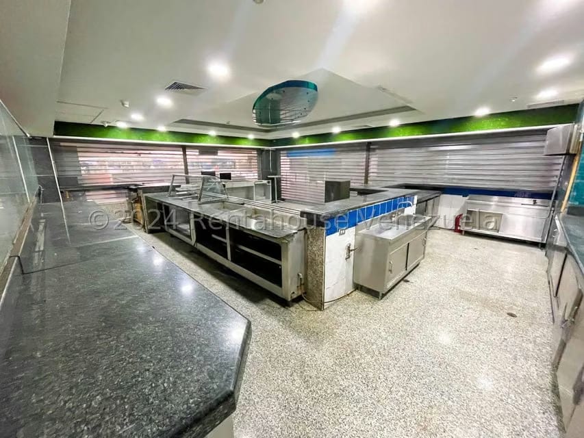 Comercial (Local Comercial) en Alquiler en Los Palos Grandes, Distrito Metropolitano - 10